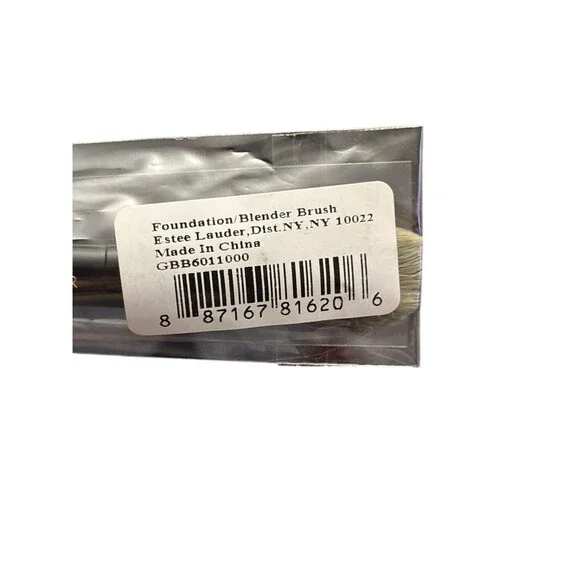 Estee Lauder Double Ended Dual Foundation Brush + sponge Sealed in Package - Picture 2 of 3